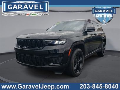 Used 2023 Jeep Grand Cherokee Altitude