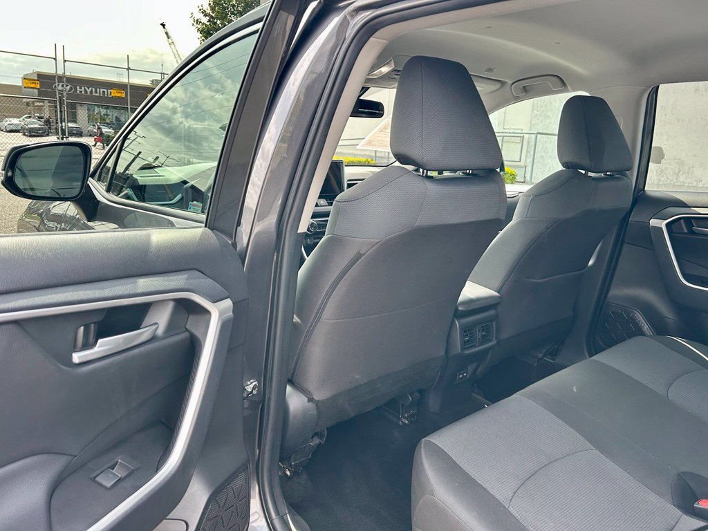 Certified 2025 Toyota RAV4 XLE FWD image 11