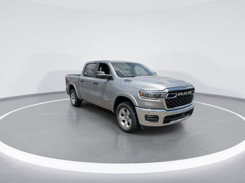 Used 2025 RAM 1500 Big Horn AWD/4WD image 2