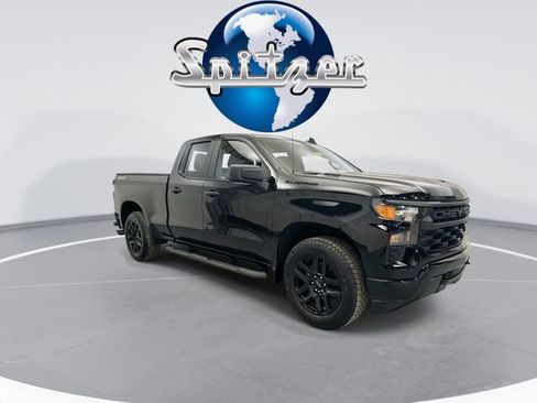 Used 2025 Chevrolet Silverado 1500 Custom w/ Turbomax Blackout Package image 2
