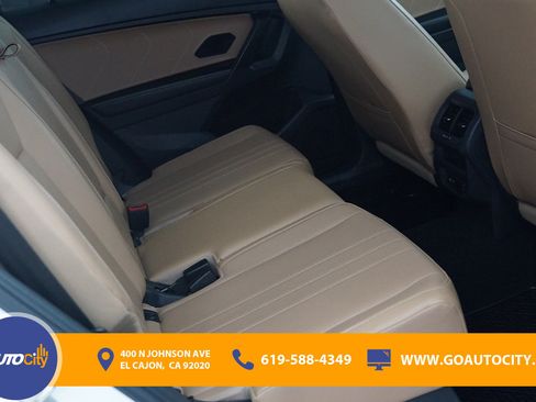 Used 2022 Volkswagen Tiguan SE AWD/4WD image 13