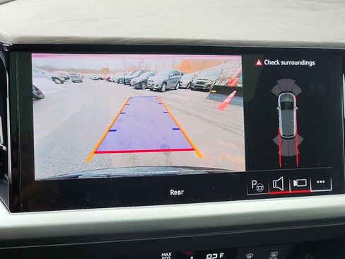 Used 2024 Audi Q4 e-tron Premium Plus image 18