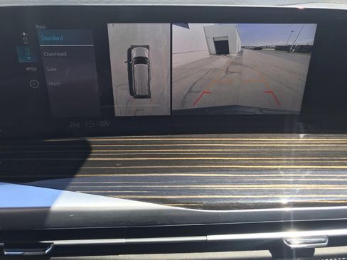 Certified 2025 Cadillac Escalade ESV Premium Luxury AWD/4WD image 18
