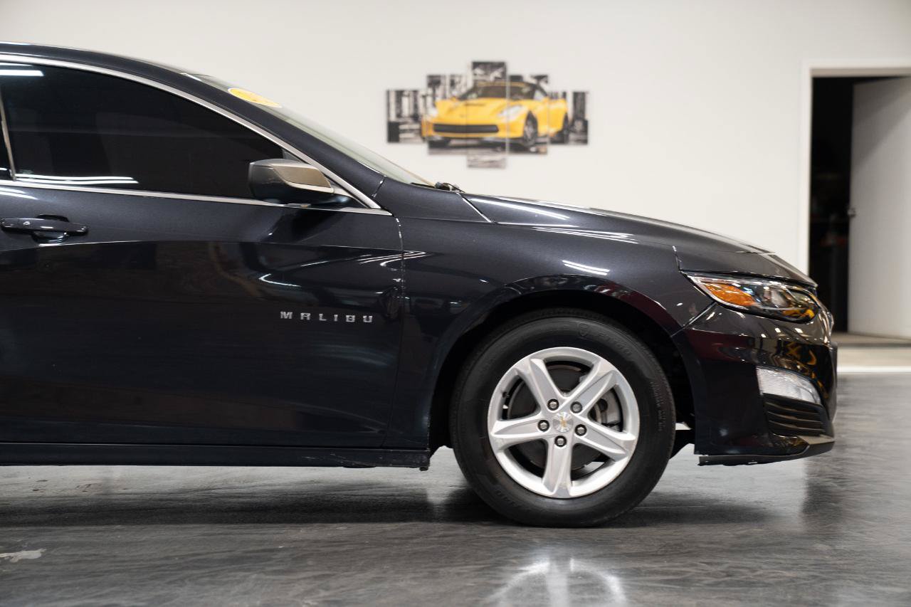 Used 2022 Chevrolet Malibu LS FWD image 11