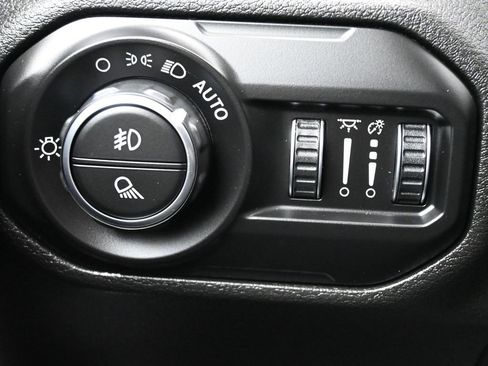 Certified 2021 Jeep Gladiator Overland w/ Popular Equipment Package image 21