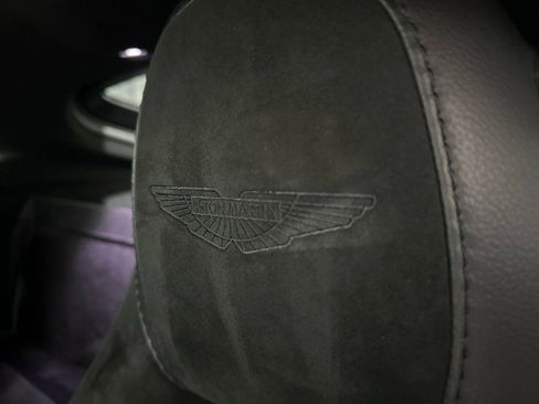 Used 2019 Aston Martin V8 Vantage Coupe RWD image 54