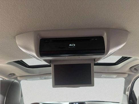 Used 2014 Toyota Sequoia Platinum image 31