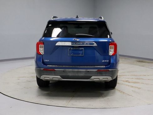 Used 2021 Ford Explorer XLT w/ Equipment Group 202A AWD/4WD image 10