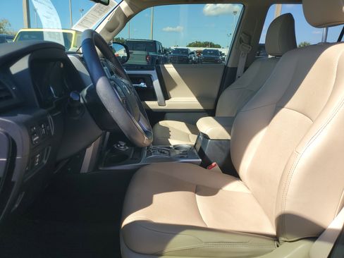 Used 2020 Toyota 4Runner Limited image 13