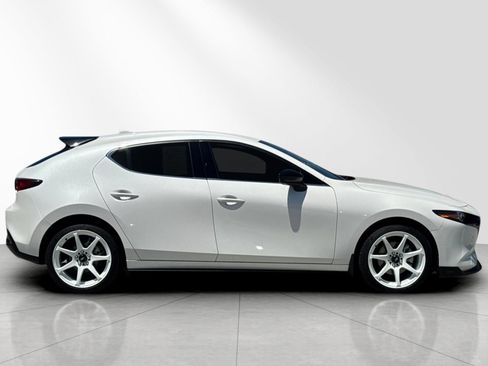 Used 2023 MAZDA MAZDA3 Hatchback w/Premium Plus Pkg AWD/4WD image 3