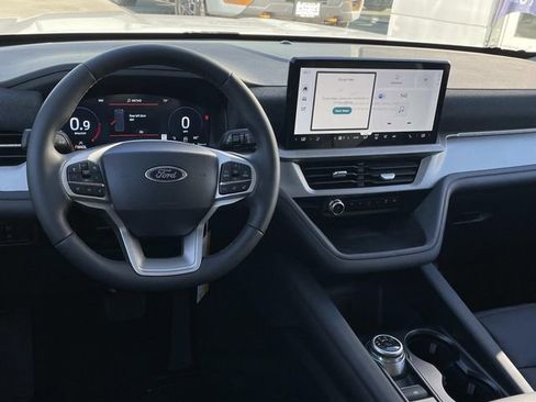 New 2026 Ford Explorer Active w/ Active Comfort Package image 6