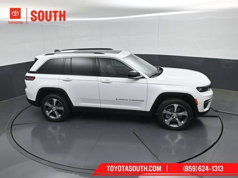 Used 2022 Jeep Grand Cherokee Limited 4xe AWD/4WD image 49