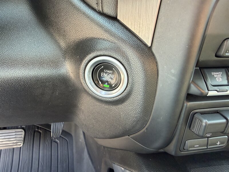 Used 2022 GMC Sierra 2500 Denali AWD/4WD image 36