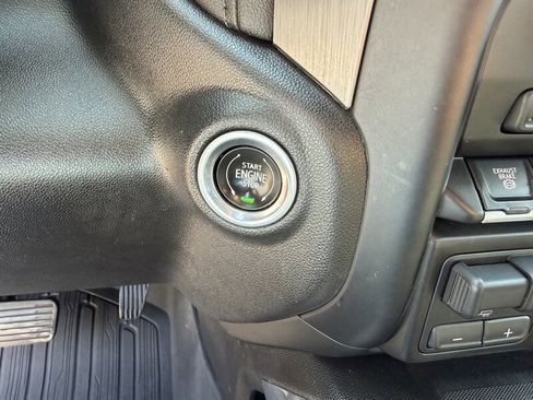 Used 2022 GMC Sierra 2500 Denali AWD/4WD image 36