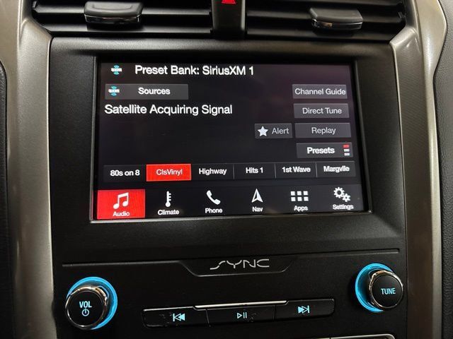 Used 2019 Ford Fusion SE FWD image 35