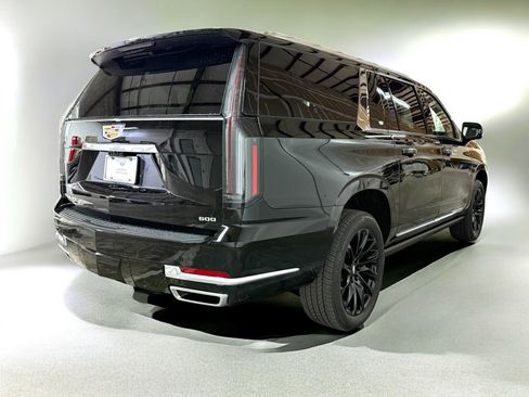 New 2026 Cadillac Escalade ESV Luxury image 7