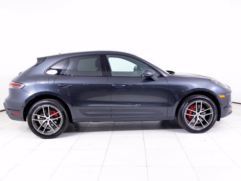 Certified 2026 Porsche Macan S AWD/4WD image 36