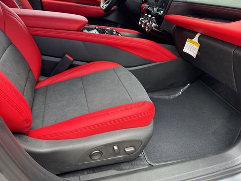 Used 2025 Chevrolet Blazer EV RS image 20