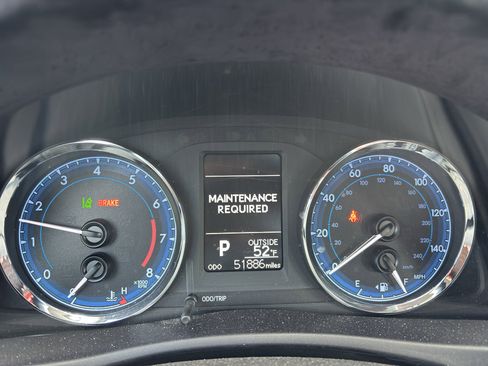 Used 2018 Toyota Corolla L image 7