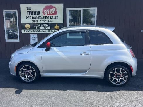 Used 2012 FIAT 500 Sport w/ Safety & Convenience Pkg FWD image 2