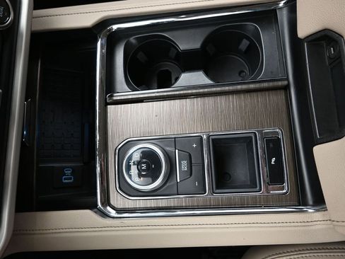 Used 2024 Ford Expedition Max Limited image 19