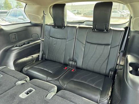 Used 2013 INFINITI JX35 AWD w/ Premium Pkg image 19