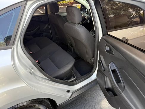 Used 2015 Ford Focus S FWD image 9