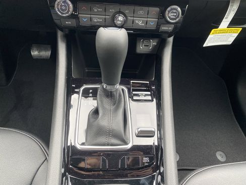 New 2026 Jeep Compass Limited image 22