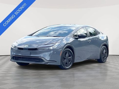Used 2024 Toyota Prius LE FWD image 1