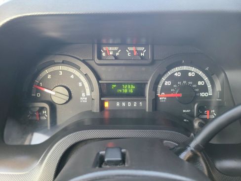 Used 2010 Ford E-250 and Econoline 250 RWD image 13