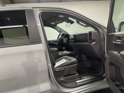 Used 2025 Chevrolet Silverado 1500 LT Trail Boss w/ LT Trail Boss Premium Package image 25