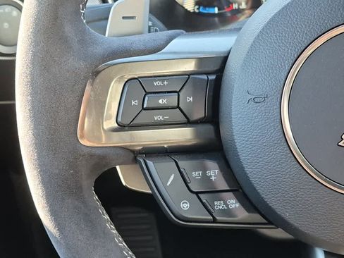 Used 2020 Ford Mustang Shelby GT500 w/ Technology Package image 17