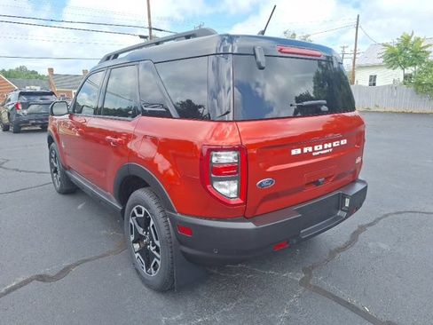 Certified 2024 Ford Bronco Sport Outer Banks w/ Tech Package AWD/4WD image 5