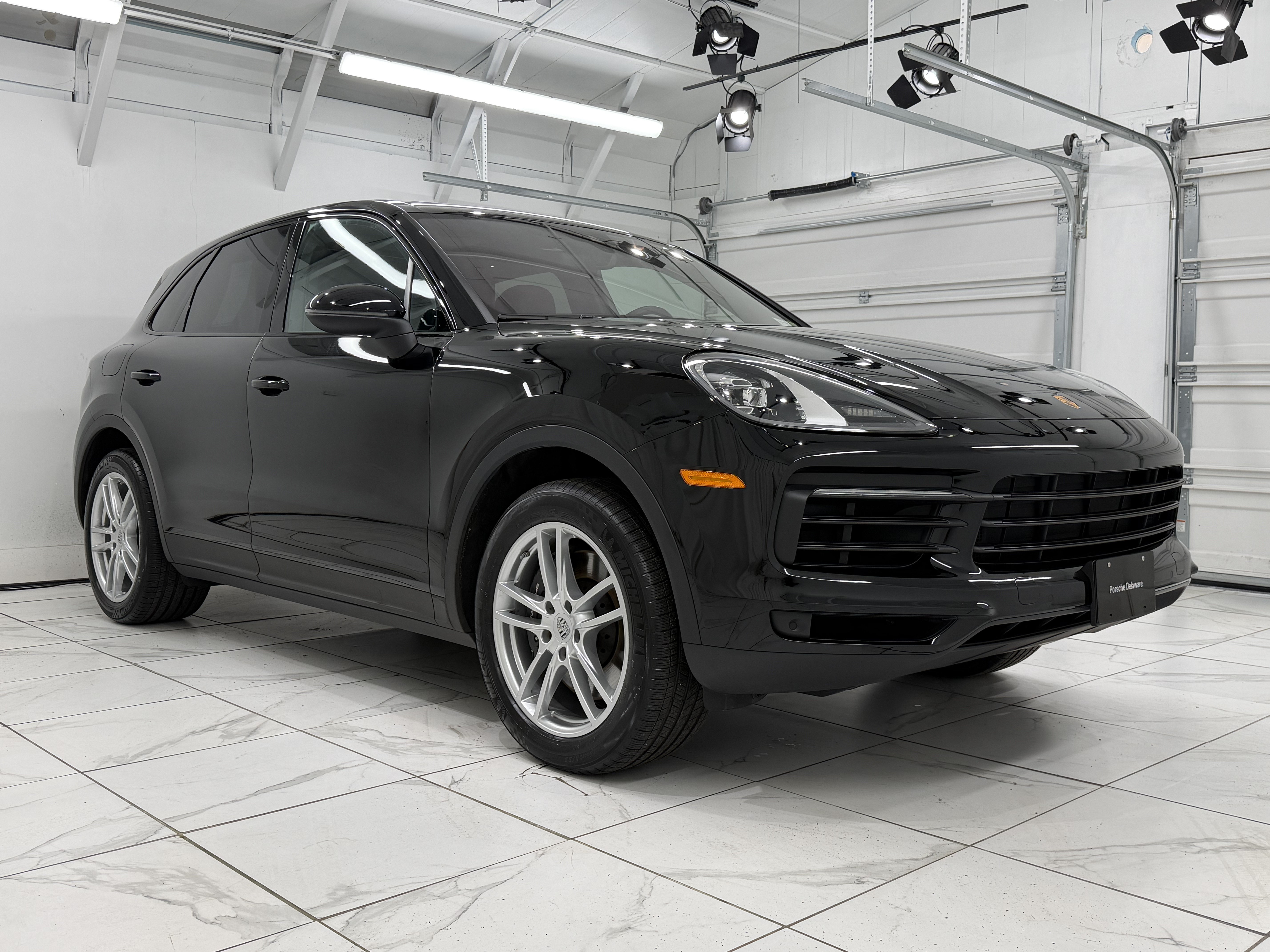 Certified 2023 Porsche Cayenne AWD/4WD image 10