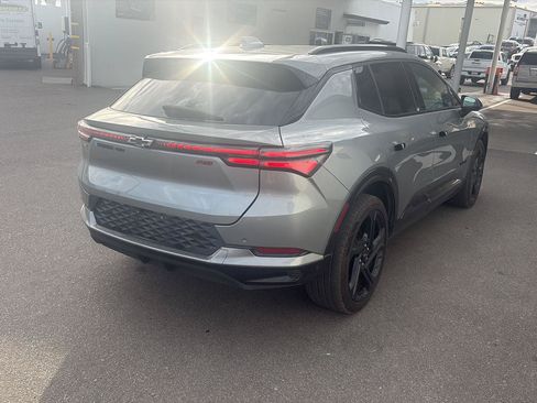 Used 2024 Chevrolet Equinox EV RS AWD/4WD image 5