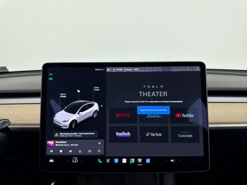 Used 2021 Tesla Model Y Long Range AWD/4WD image 24
