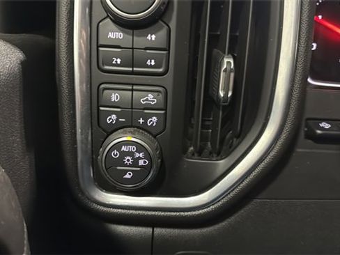 Used 2021 Chevrolet Silverado 3500 LTZ w/ LTZ Premium Package image 16