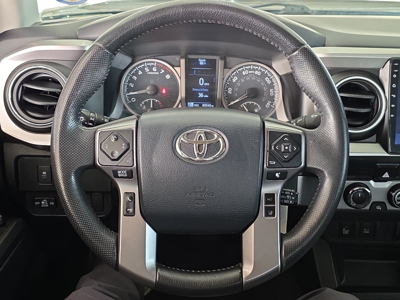 Used 2020 Toyota Tacoma SR5 w/ Technology Package AWD/4WD image 15