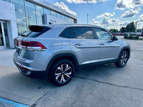 Certified 2025 Volkswagen Atlas Cross Sport SE AWD/4WD image 7