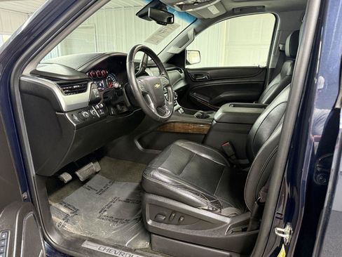 Used 2017 Chevrolet Suburban LT AWD/4WD image 11