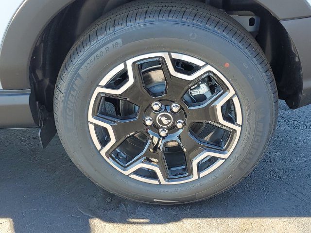 New 2026 Ford Bronco Sport Outer Banks w/ Outer Banks Tech Package+ AWD/4WD image 7