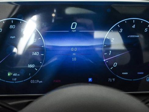 New 2025 Mercedes-Benz C 300 4MATIC Sedan image 11