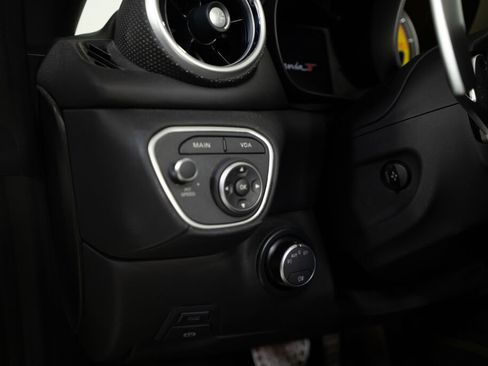 Used 2017 Ferrari California T RWD image 36