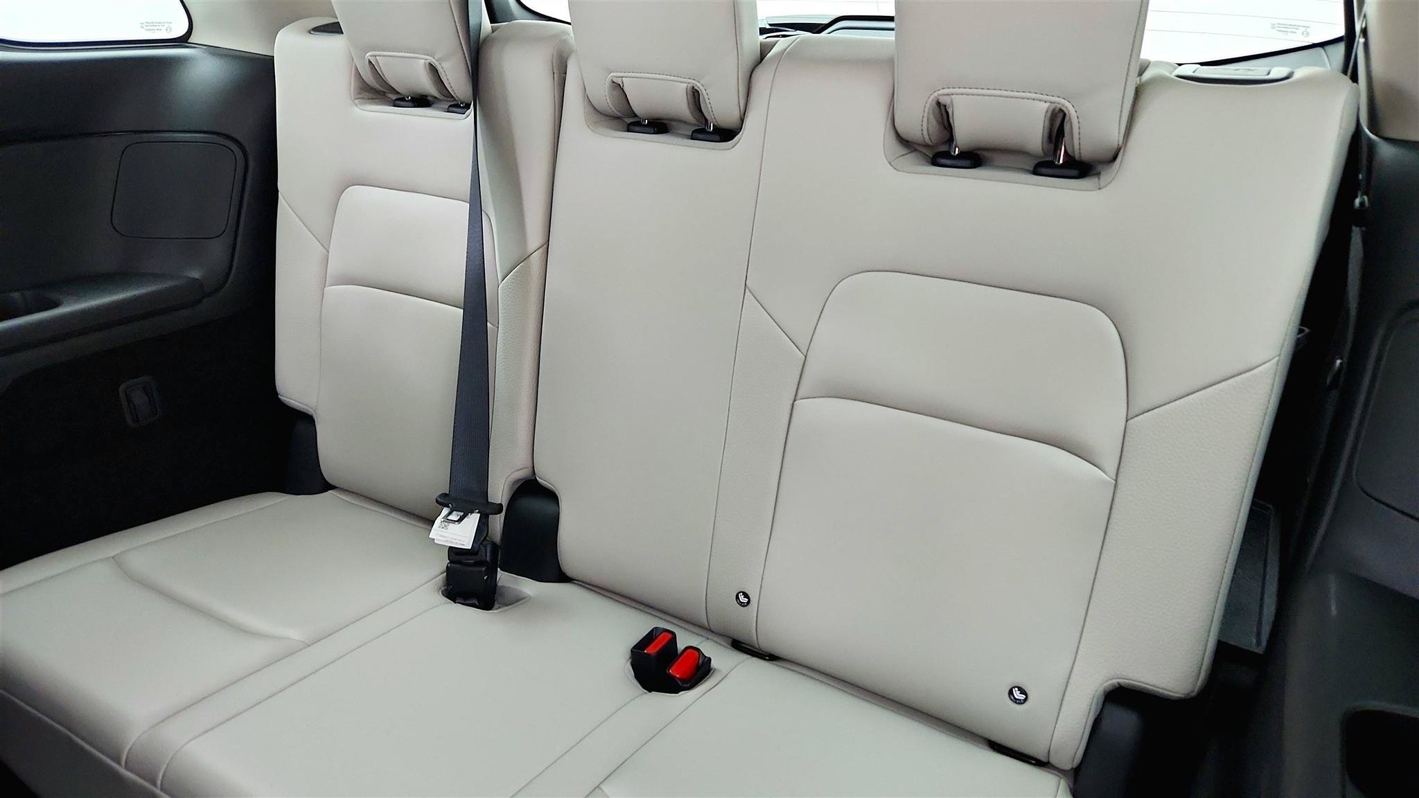 Used 2024 Nissan Pathfinder SL w/ Cargo Package FWD image 33