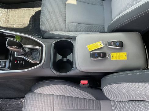 Used 2023 Subaru Outback Premium AWD/4WD image 38