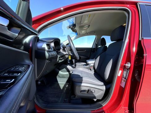 Used 2019 Kia Sorento LX w/ Option Group 020 image 10