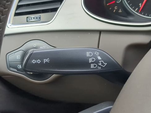 Used 2015 Audi A4 2.0T Premium image 29