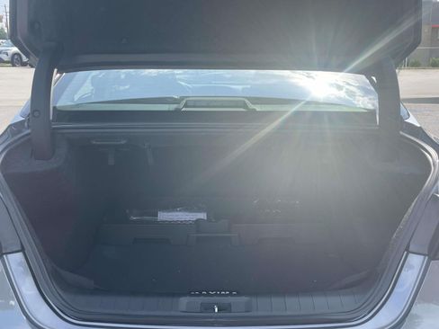 Used 2023 Nissan Maxima Platinum w/ Sport Mat Group FWD image 9