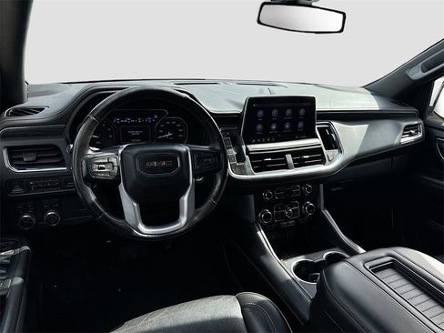 Used 2021 GMC Yukon XL SLT image 25
