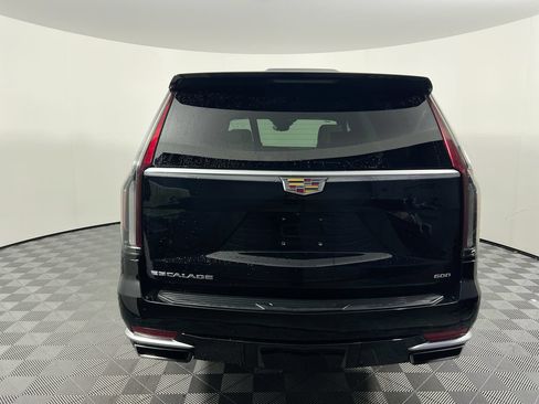 Used 2024 Cadillac Escalade Premium Luxury RWD image 4